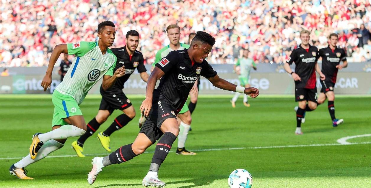 包含门兴格拉德巴赫进攻火力全开，击溃对手的词条