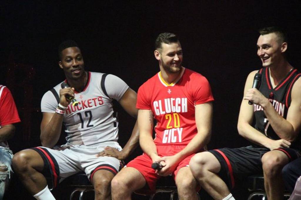 外援双塔联手，队伍逐渐找回状态的简单介绍