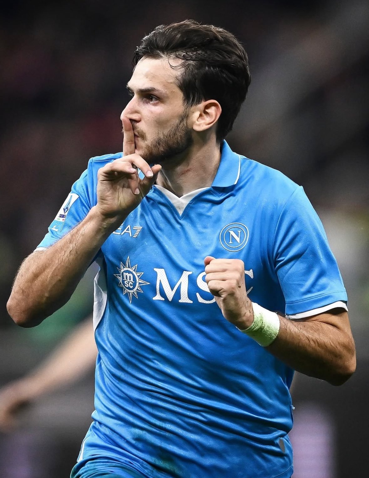 爱游戏体育官网-罗马队年轻球员崭露头角，表现引人注目