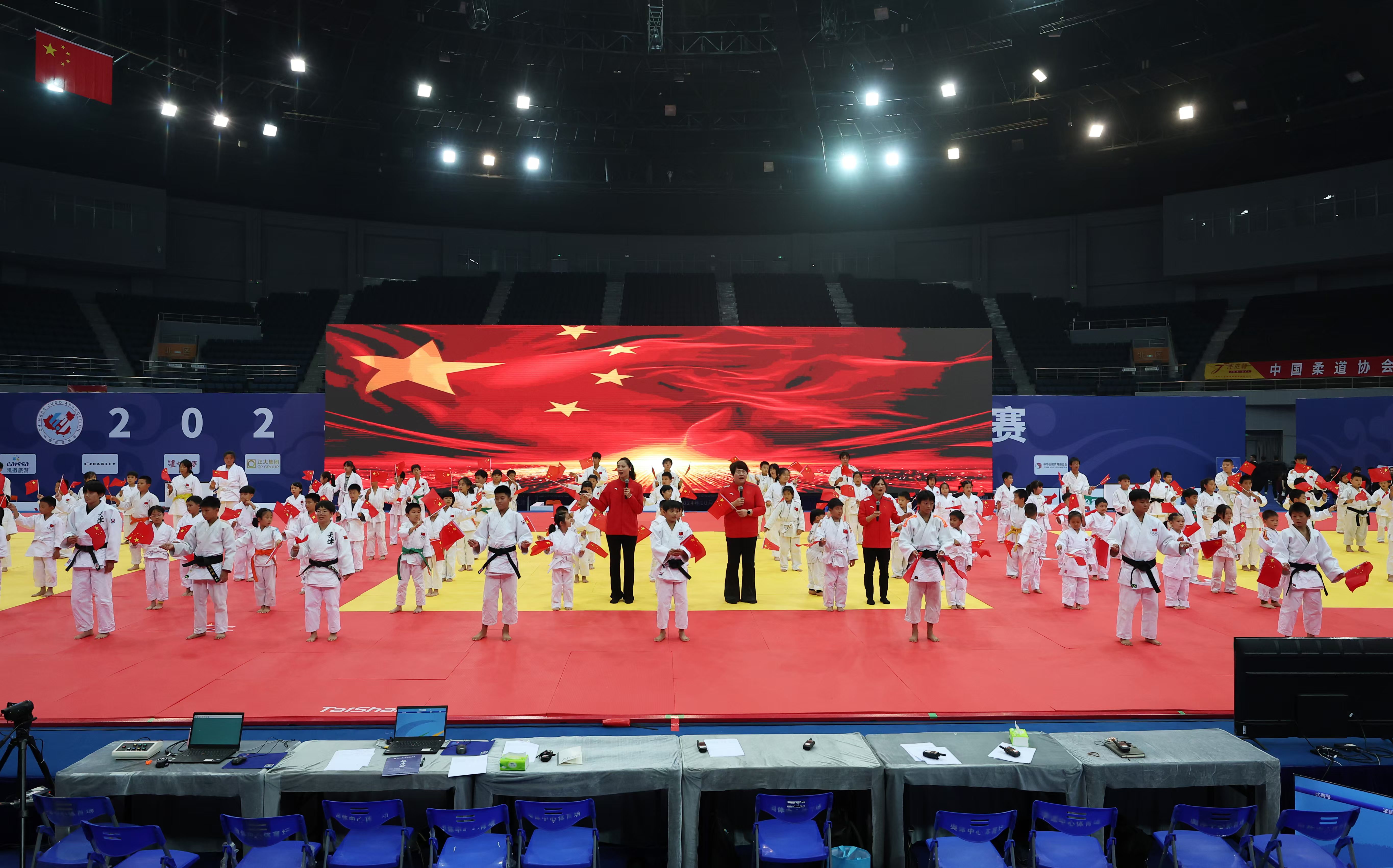 爱游戏官网入口-荣耀登场！柔道选手技压群雄夺冠的简单介绍