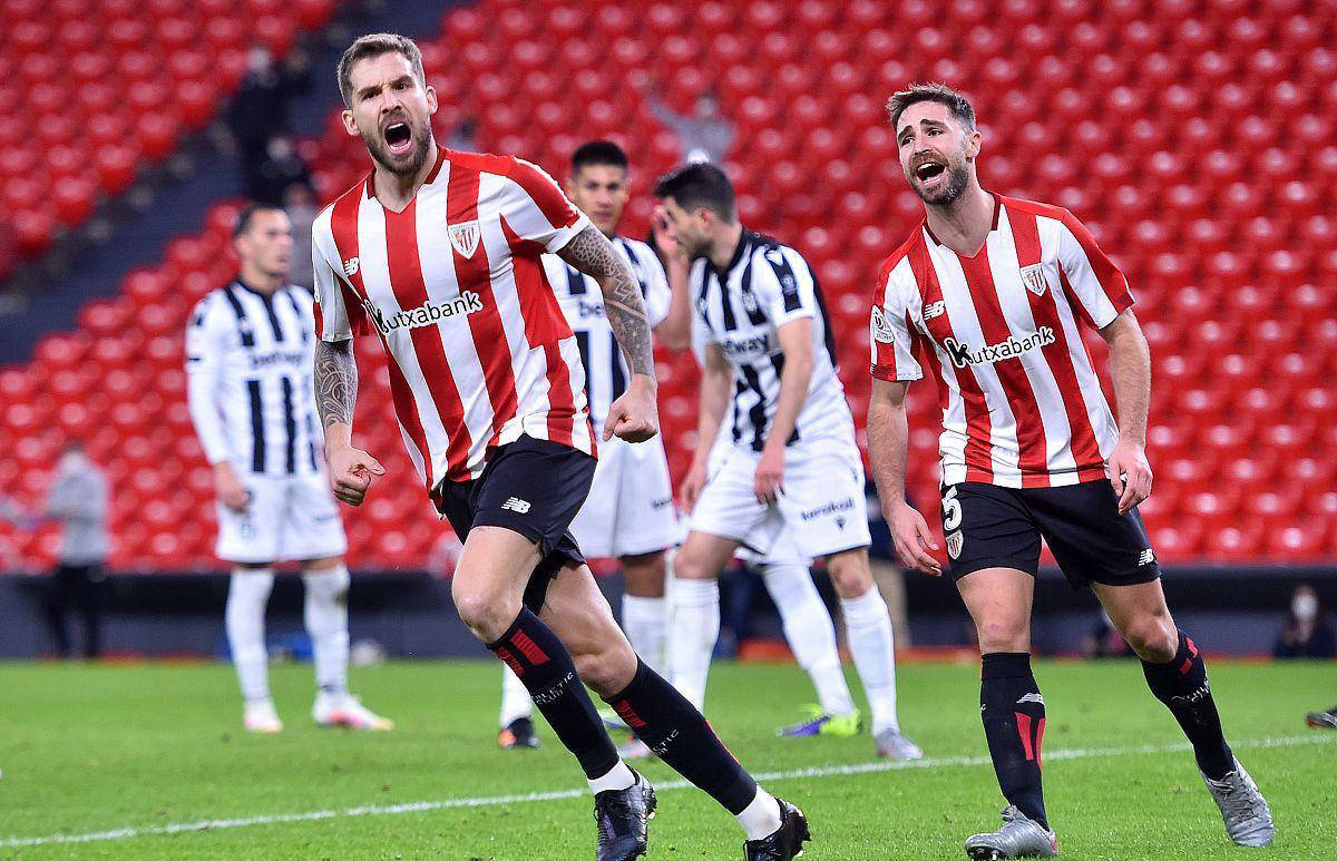 爱游戏登录-塞维利亚客场逆转战胜对手，豪取三分