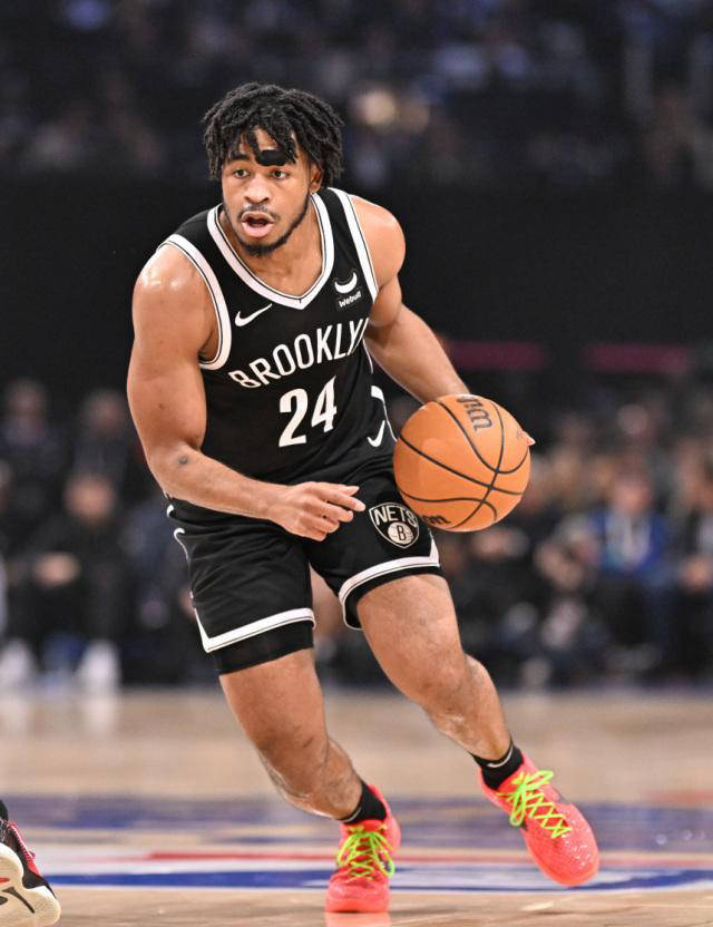 爱游戏体育官网-关于篮网队球员表现抢眼，主场轻松取胜的信息