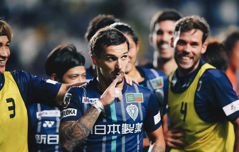 爱游戏官网-关于福冈黄蜂全员备战,迎击广岛三箭的挑战的信息