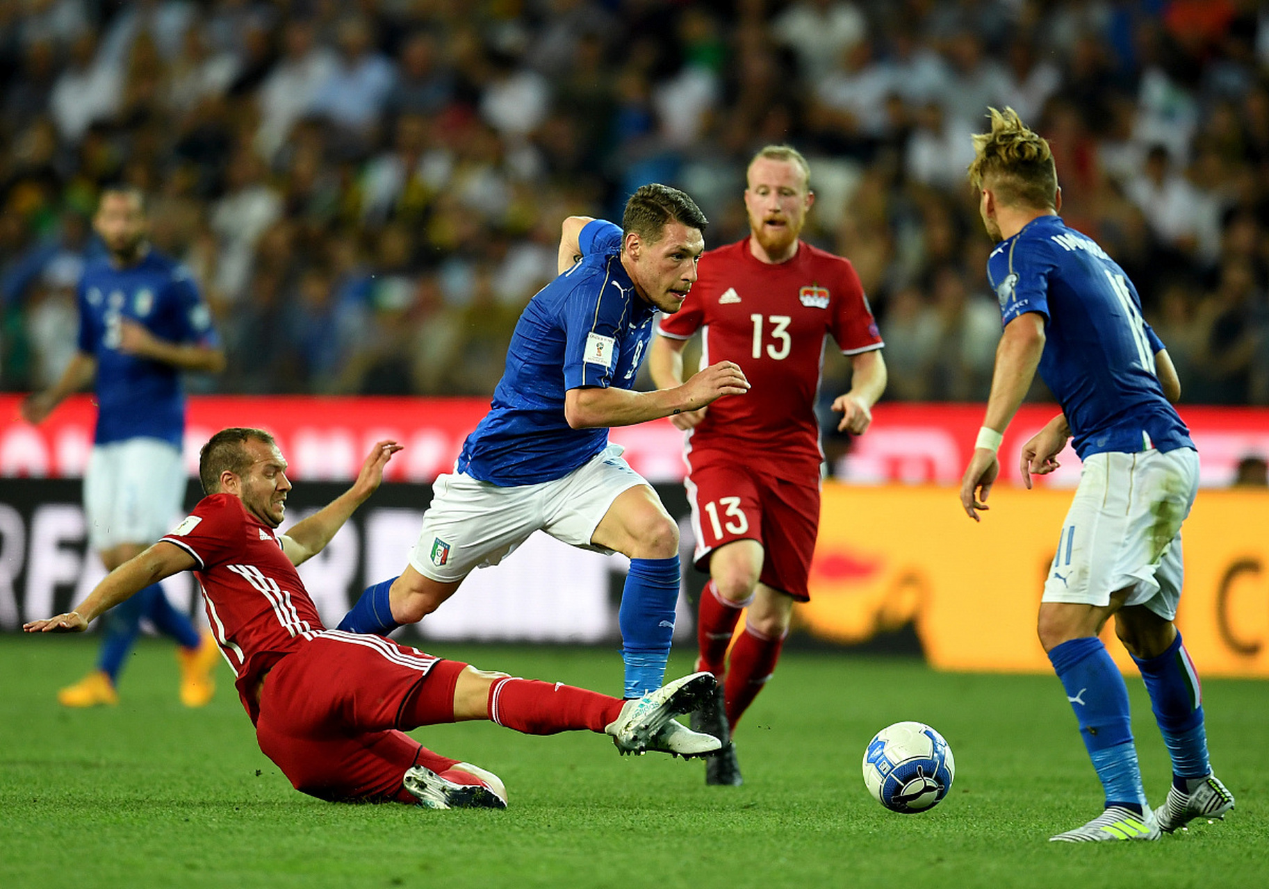 关于欧预赛实力悬殊，胜负结果呈现明显差距的信息