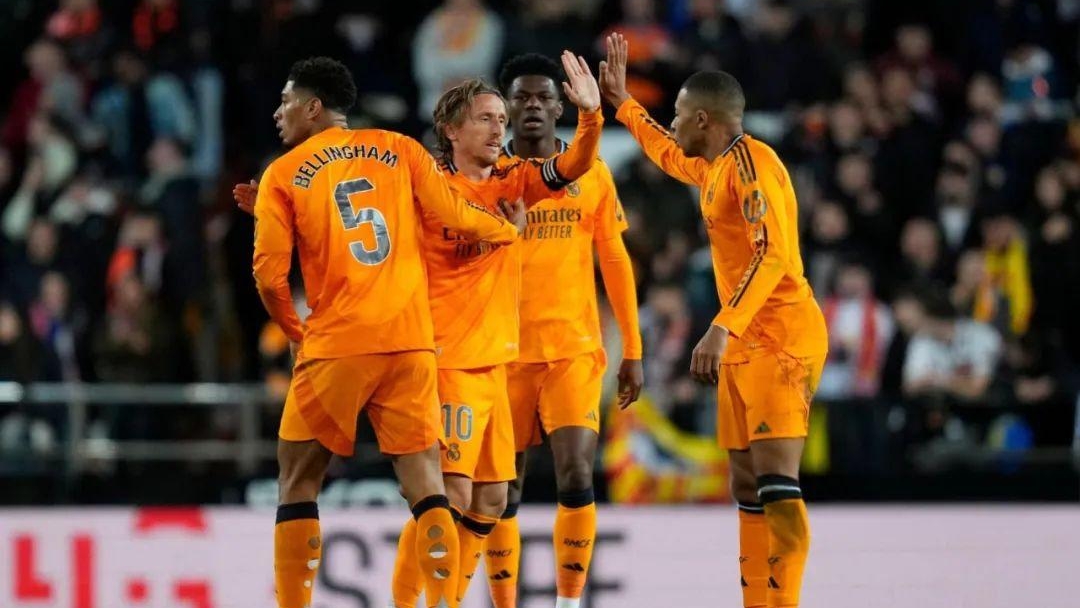 瓦伦西亚主场逆转，喜迎胜利