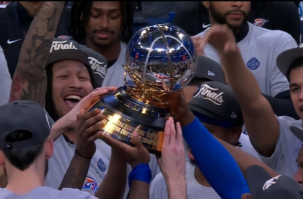 雷霆队年轻球员在场上勇敢亮相,获得肯定的简单介绍 雷霆队年轻球员在场上勇敢亮相,获得肯定的简单介绍