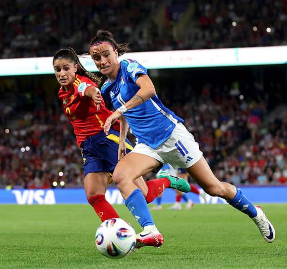 西班牙女足成功晋级国际赛事四强