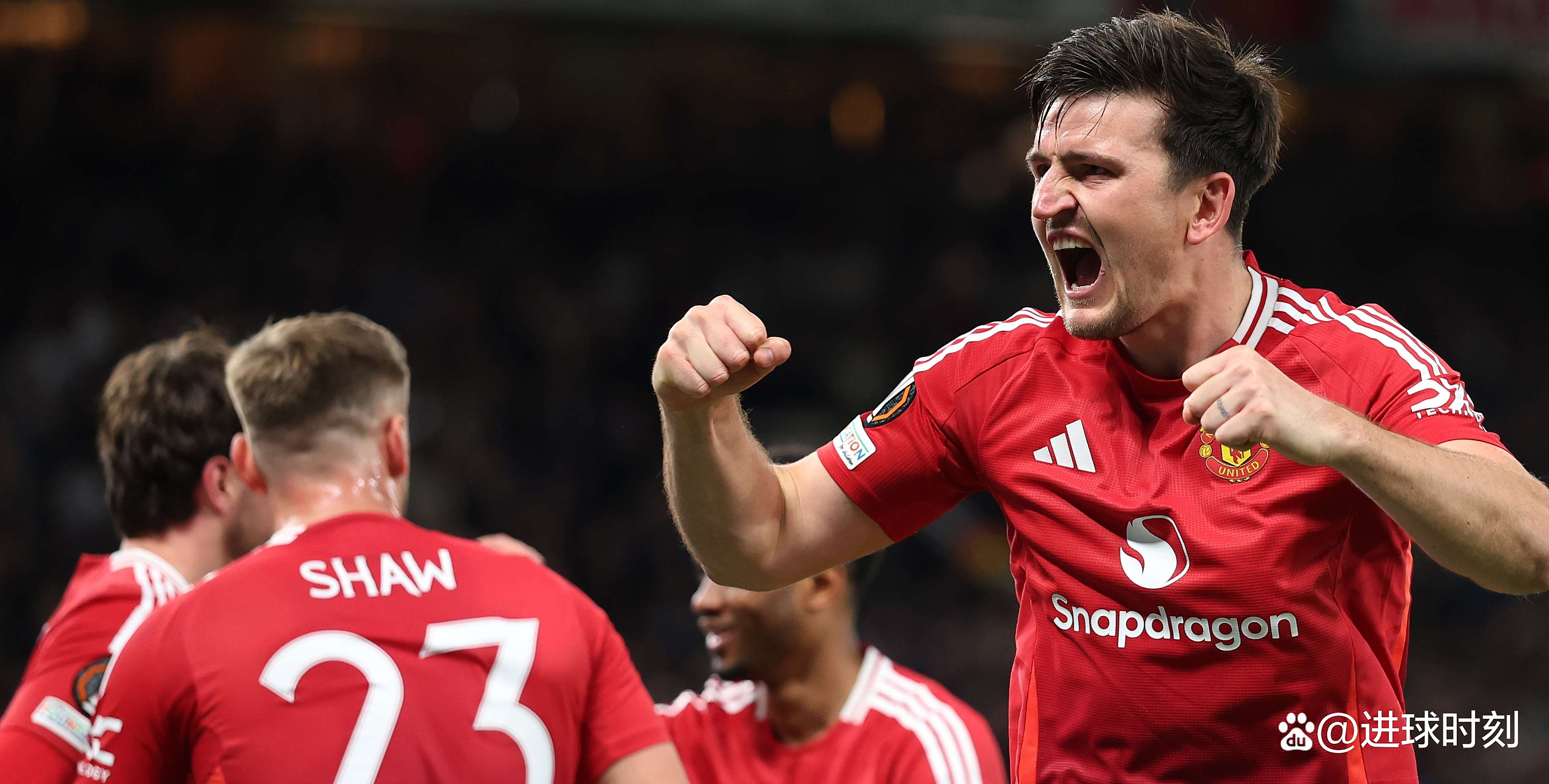 爱游戏登录入口-曼联后卫因伤缺席关键欧冠比赛，球队备战受影响