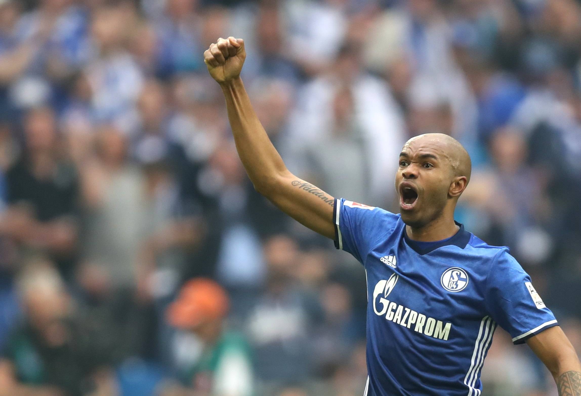 沙尔克客场大胜，赢得球队士气