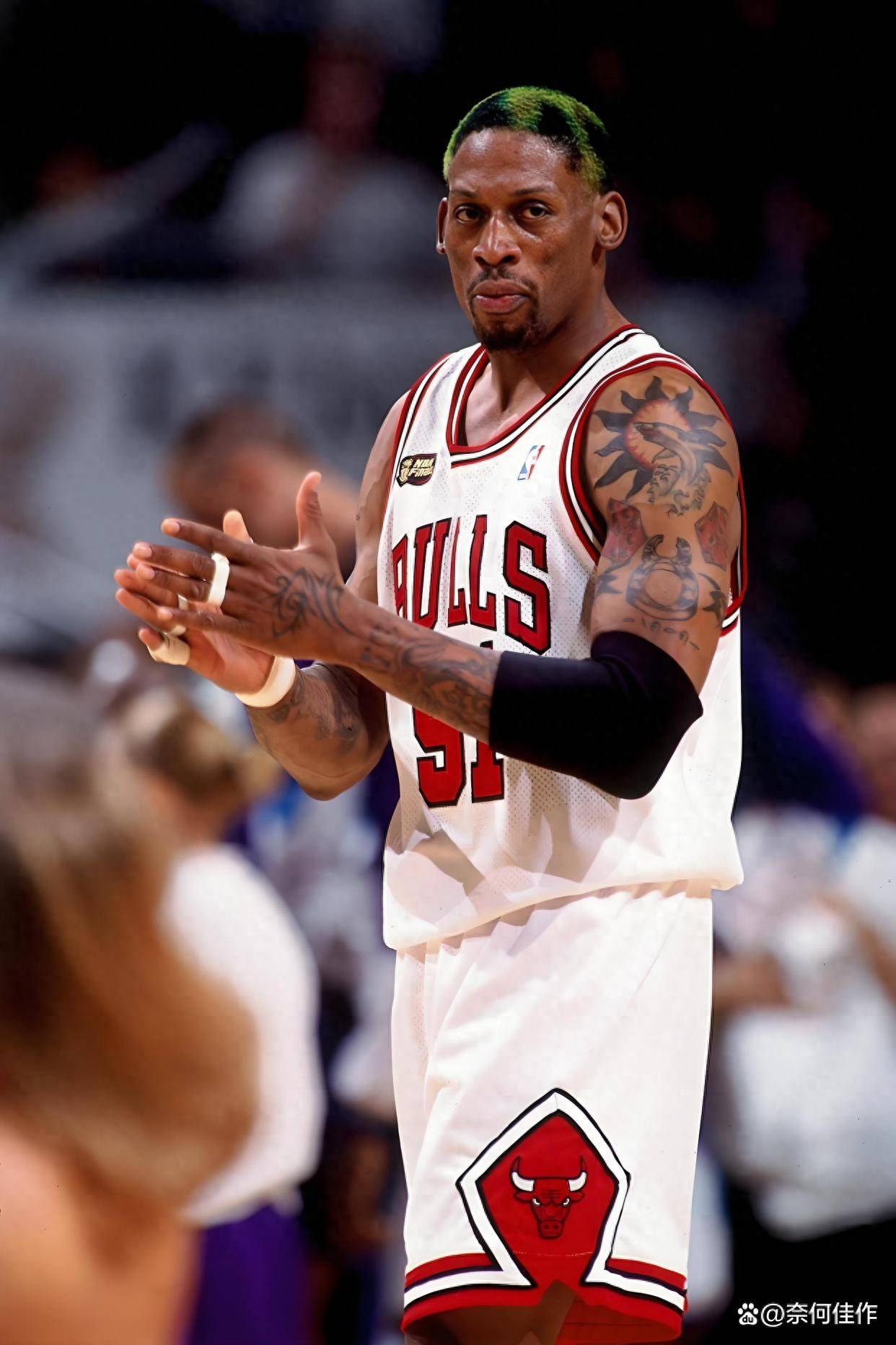 包含顶级篮球后卫跨界演艺圈，展现多面才华的词条