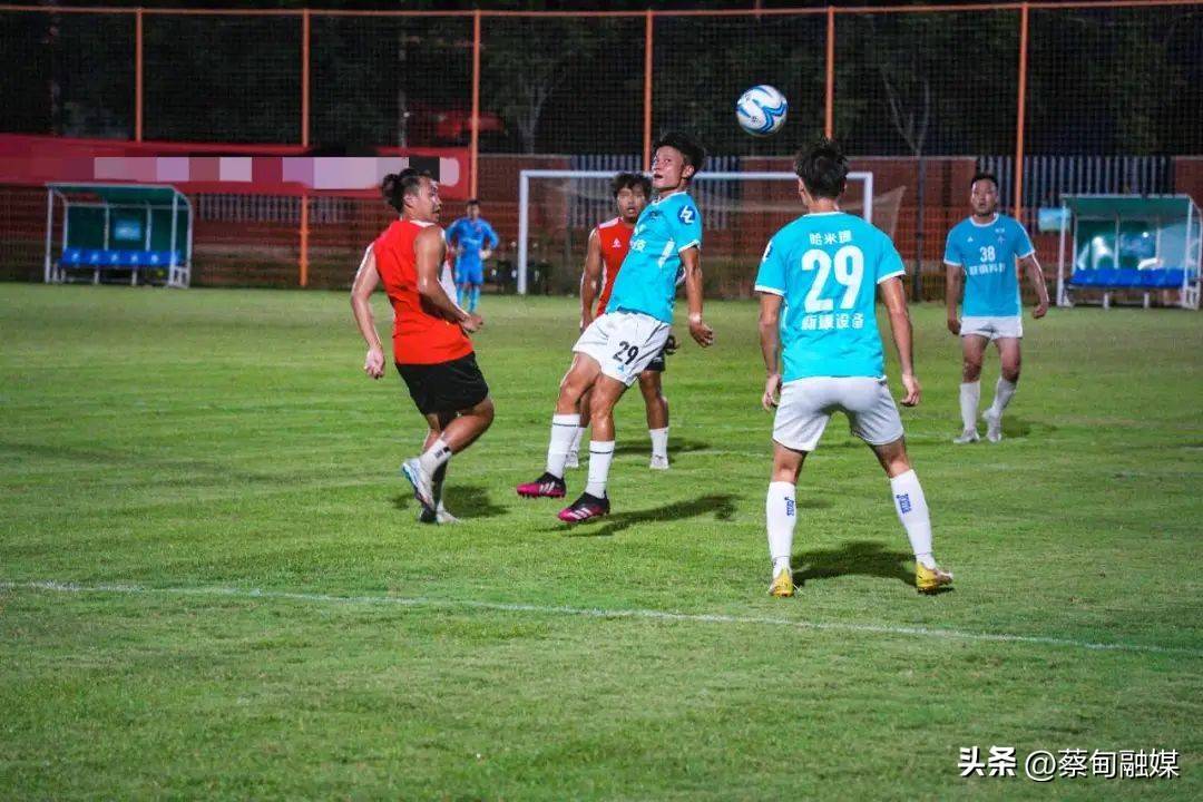 青年球员积极备战国际赛场 青年球员积极备战国际赛场