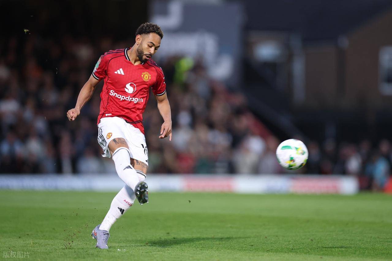 伯恩利主场失利，球队陷入低迷的简单介绍