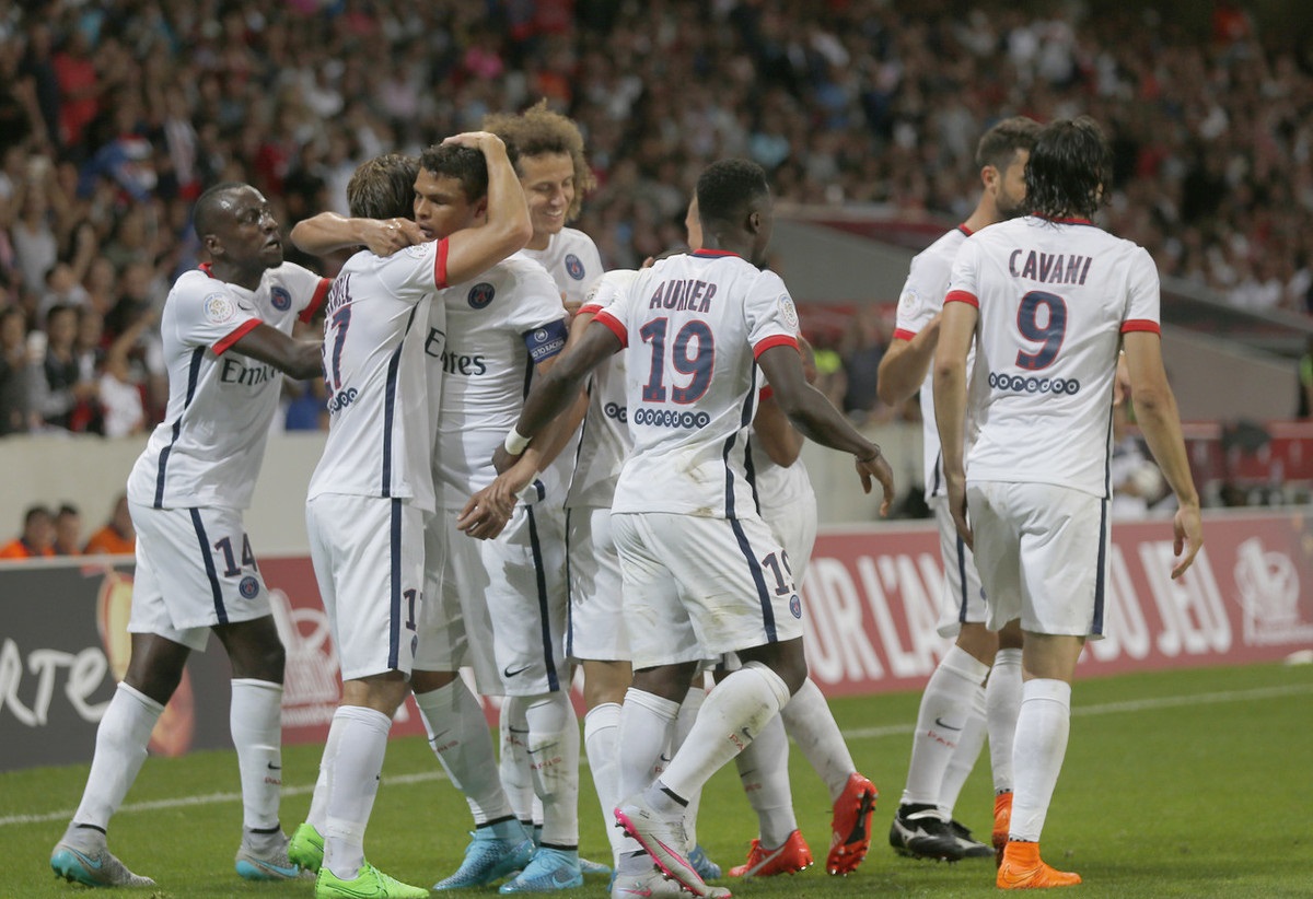 里昂队主场大胜，提升战绩排名的简单介绍