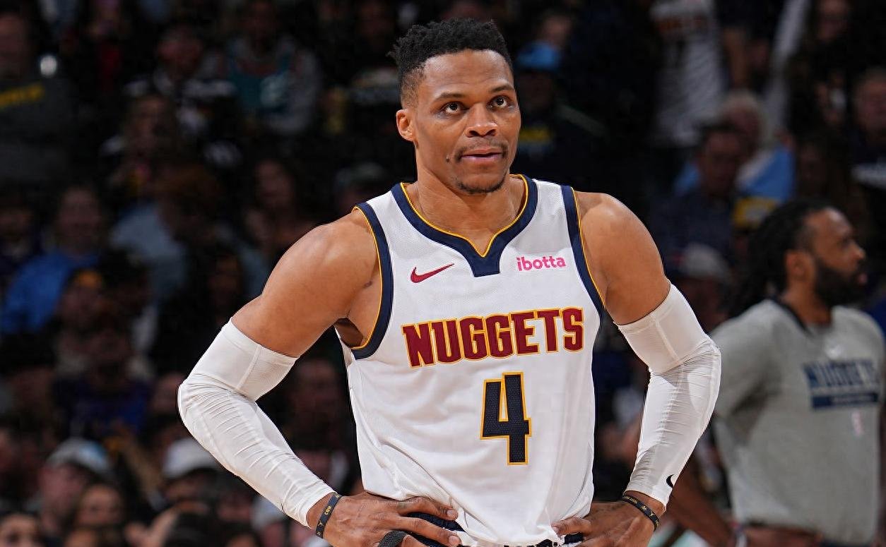 爱游戏亚洲官网-猛龙主场大胜森林狼，凯尔-洛瑞表现出色砍下20+10的简单介绍