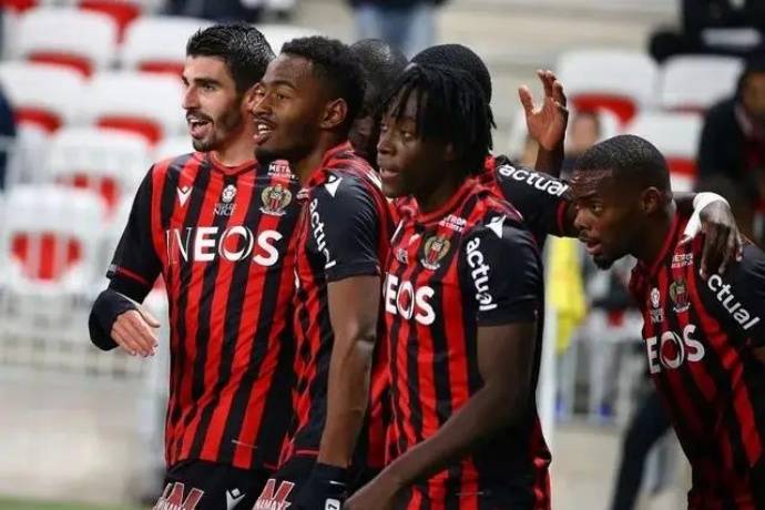 爱游戏中国官网-关于布雷斯特在主场力克对手，球员表现抢眼的信息