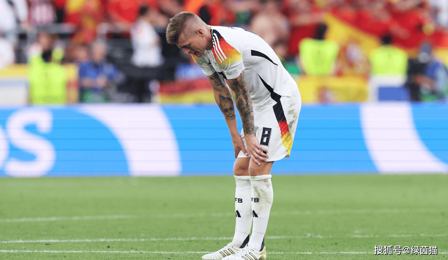 西班牙力克克罗地亚，成功挺进四强